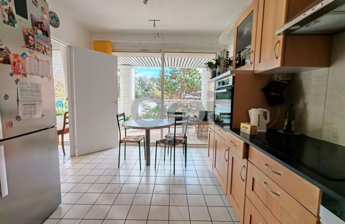 Appartement À Vendre — photo 2