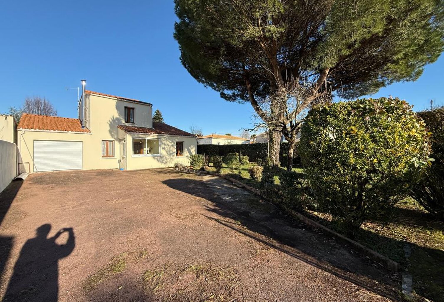 MAISON au calme avec beau terrain — photo 1