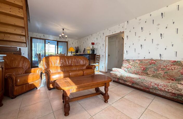 MAISON au calme avec beau terrain — photo 3