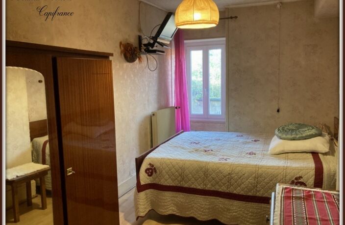 Maison en pierre à rafraîchir — photo 4