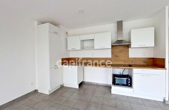 À vendre - (35) Ille-et-Vilaine - Liffré, à environ 20 km de Rennes - Maison - P6 - 5 chambres - 116,70 mètres carrés - Terrain 337 m² - garage – jardin — photo 5