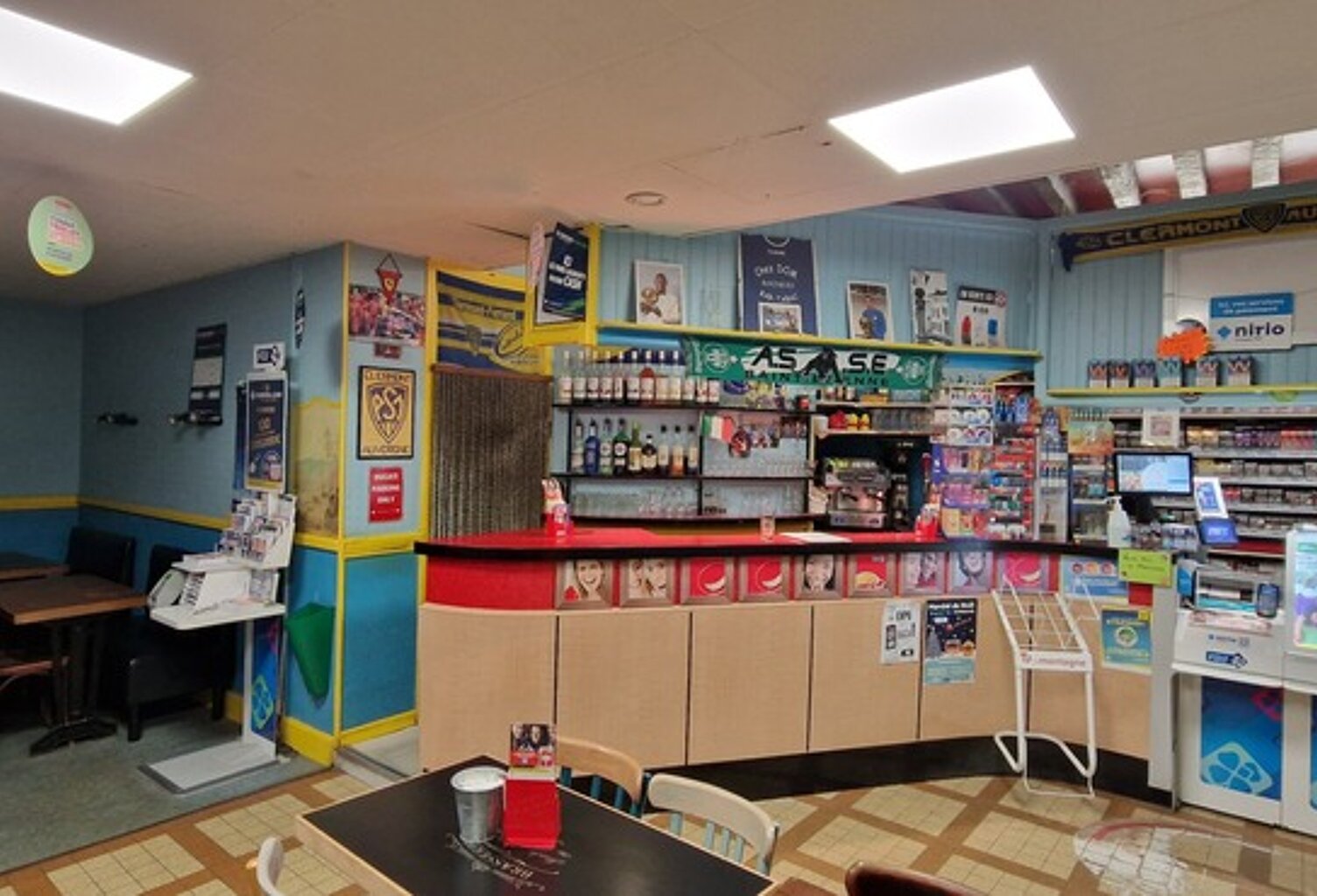 Bar tabac à vendre à MARINGUES (63) — photo 1