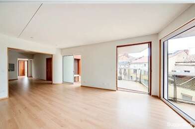 Appartement 3 pièces 149300 €