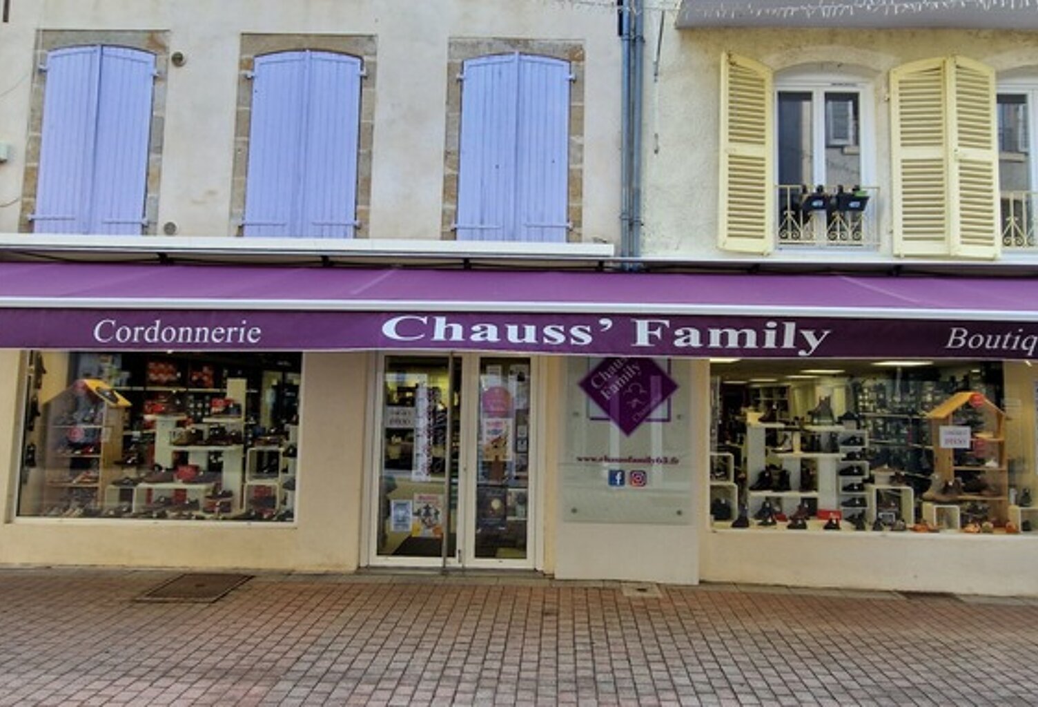 Magasin de chaussures à vendre à ISSOIRE (63) — photo 1