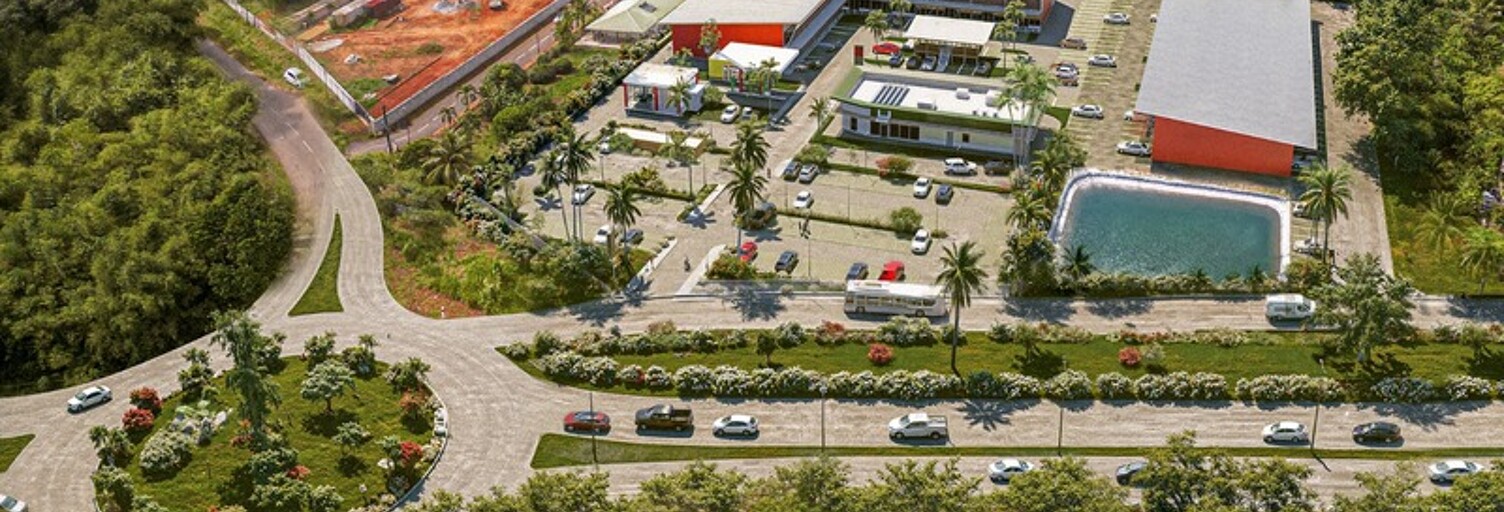 Commerce  201 m² à louer à Macouria (97355)