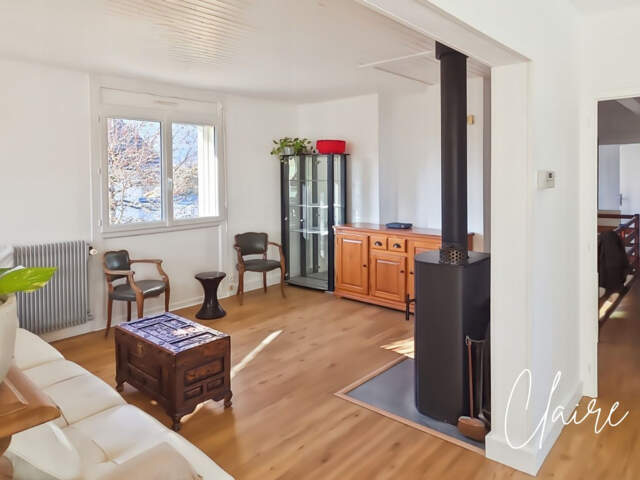 Maison à vendre 6 pièces VOGLANS (73) - 140 M² et 164 M² au sol - Maison familiale et fort potentiel locatif ! — photo du bien