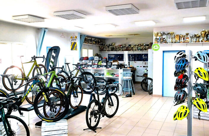 Dpt Gironde (33), à vendre GALGON Station service — photo 4