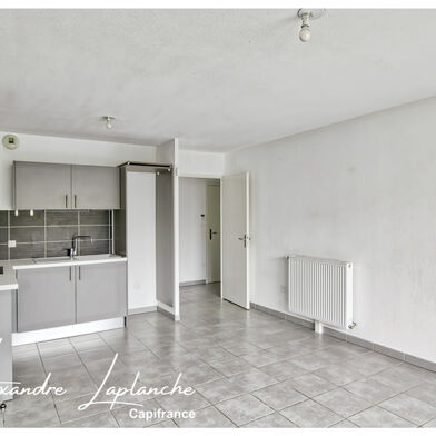 Appartement 3 pièces 135000 €