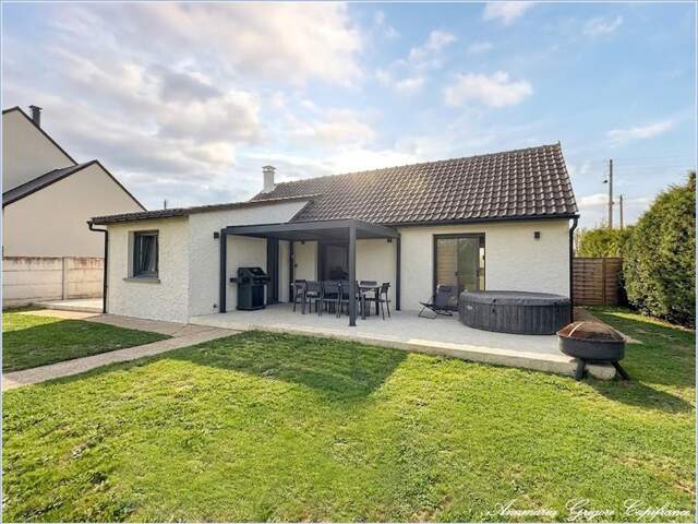 Courville-Sur-Eure, maison de plain pied, rénovée entièrement - 3 chambres, terrain clos de 2428 m² — photo du bien