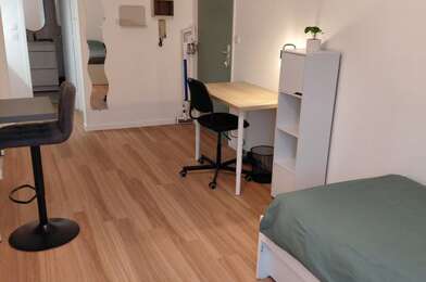 Appartement 1 pièces 560 €