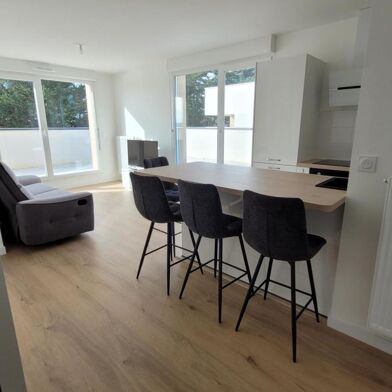 Appartement 3 pièces 1000 €