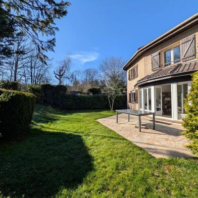 Maison 6 pièces 599000 €