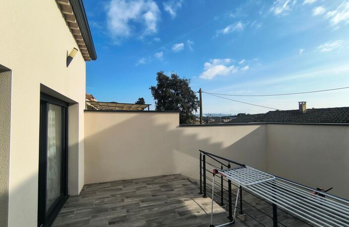 Maison Récente Plain-Pied Sorgues 110 m² 3 Chambres, jardin clos — photo 2