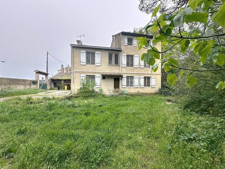 Maison À Vendre Avignon Extra-Muros, 185 m², 5 chambres, terrain 1600 m² — photo 1