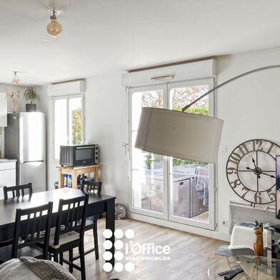 Appartement 4 pièces 315000 €