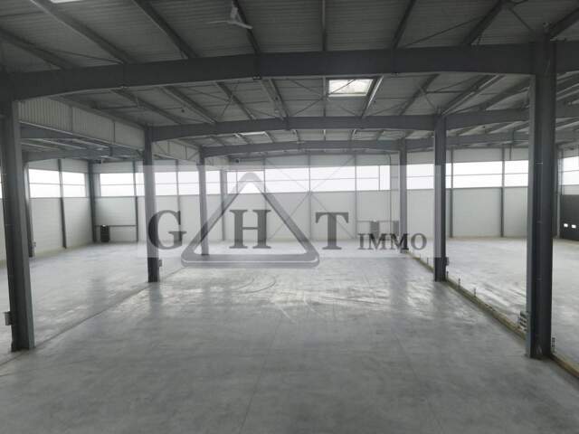 3428 M² ENTREPOT BUREAUX NEUF A LOUER A TORCY — photo du bien