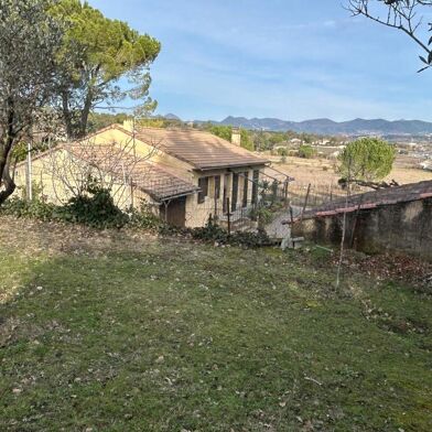 Maison 4 pièces 300000 €