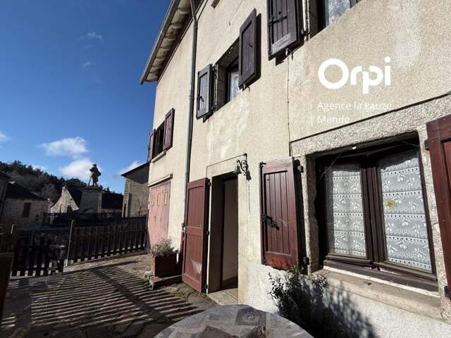 Maison de village en Margeride — photo du bien