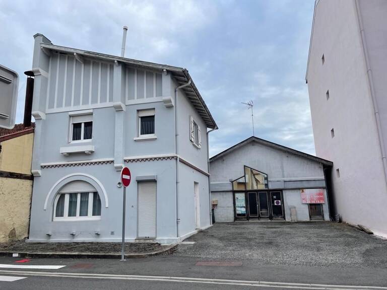   Dax hyper-centre — Une maison au prix d’un appartement, potentiel exceptionnel après rénovation — photo 1