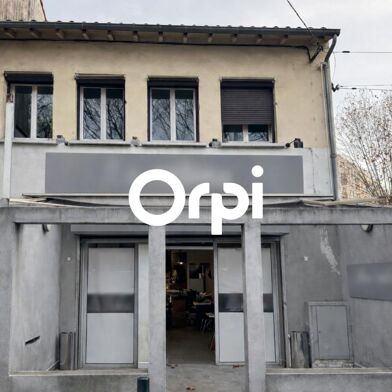 Immeuble  368000 €