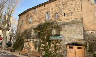 Appartement 5 Pièces 146 m² à vendre à Villecroze (83690)