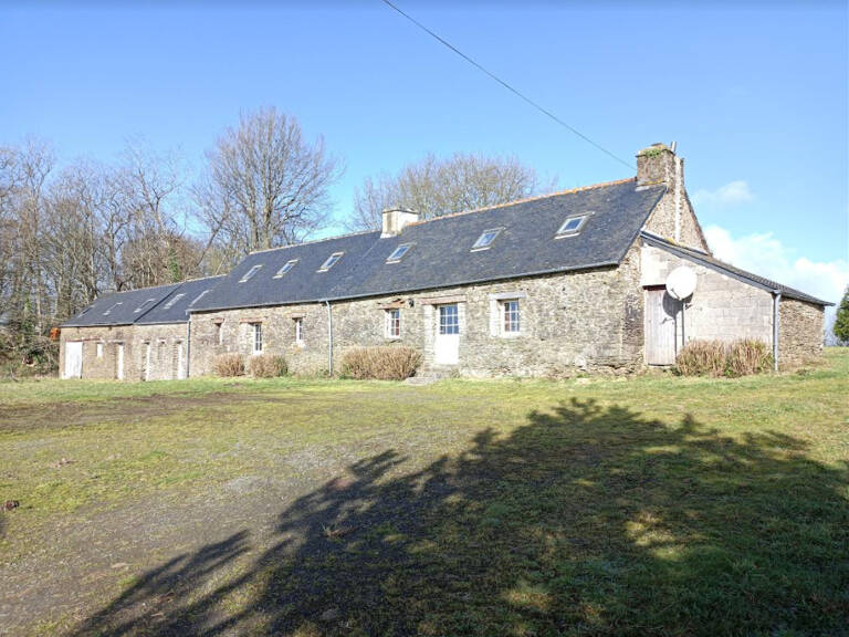 29270 Cléden Poher Longère avec vue 2 pièces de 48 m² combles aménagés et dépendances — photo 1