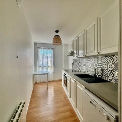 Appartement 3 pièces 820 €