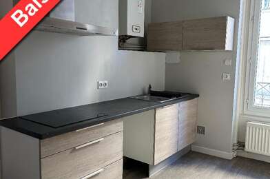 Appartement 4 pièces 860 €