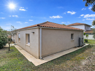 À vendre   Villa de plain-pied avec appartement T2  piscine — photo 2