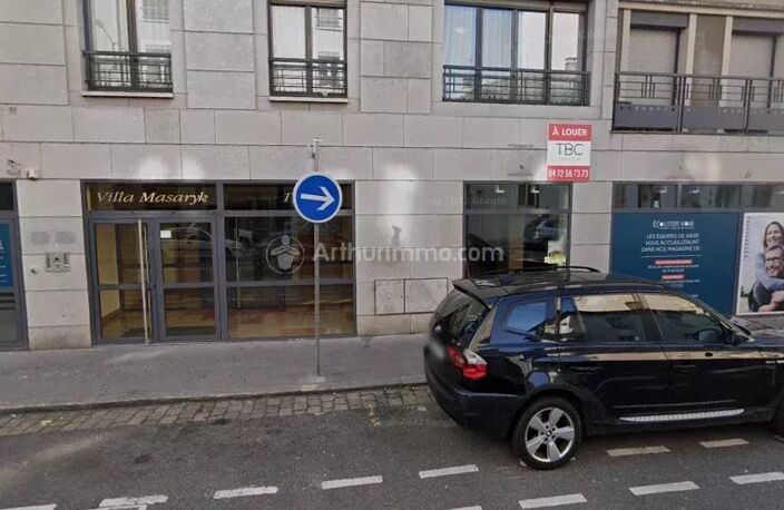 À VENDRE - LOCAL COMMERCIAL OU BUREAU LYON 9 - 227 m² — photo 2