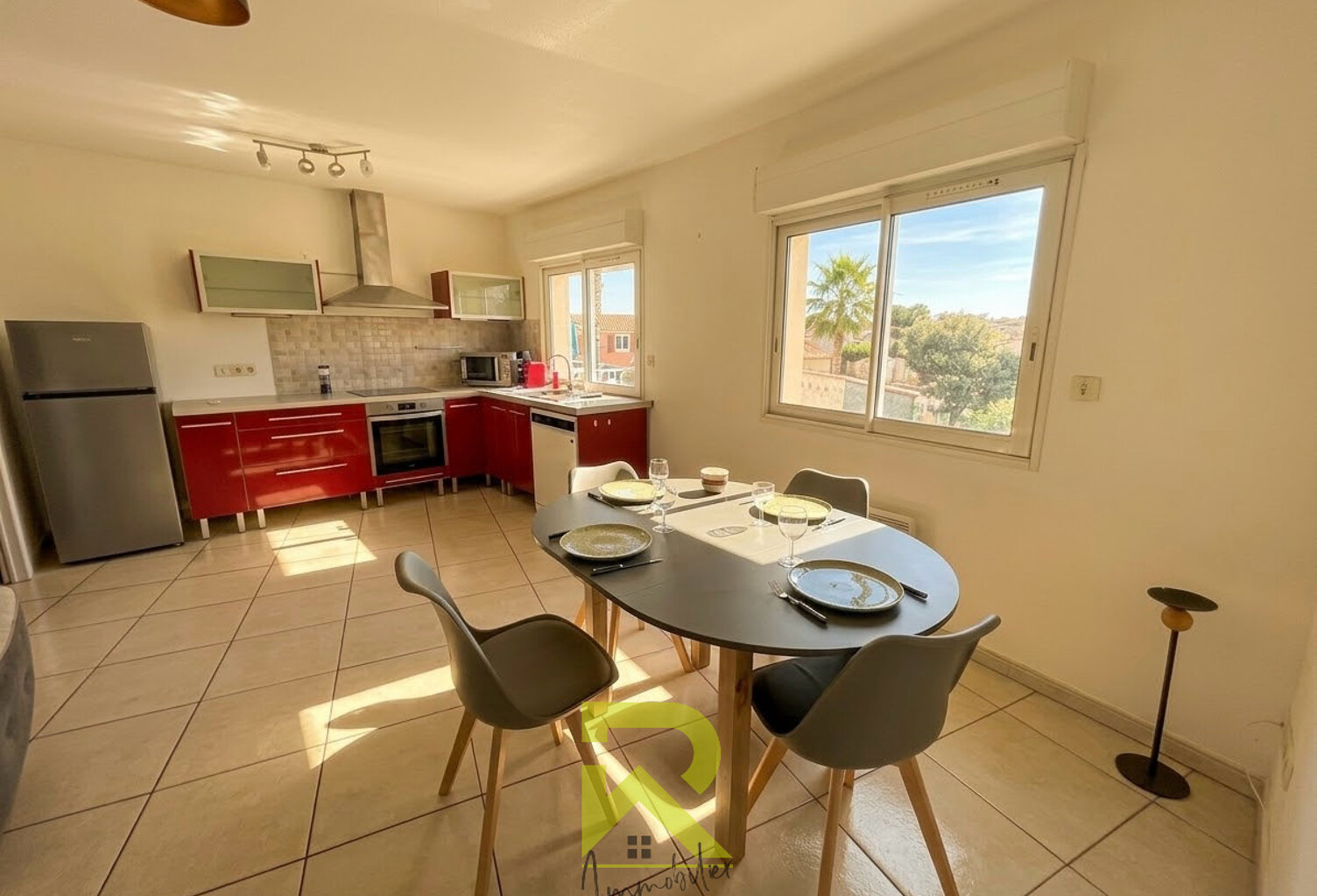 Appartement T3 lumineux avec terrasse, vue arborée et parkin — photo 1