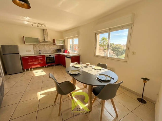 Appartement T3 lumineux avec terrasse, vue arborée et parkin — photo du bien