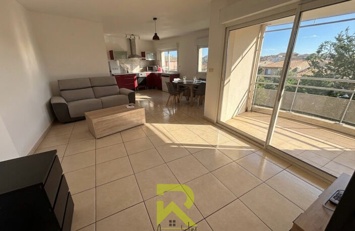 Appartement T3 lumineux avec terrasse, vue arborée et parkin — photo 4