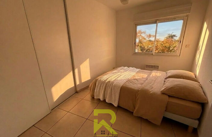 Appartement T3 lumineux avec terrasse, vue arborée et parkin — photo 5