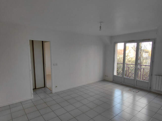 Appartement T2 avec balcon et box à Nogent-sur-Oise — photo du bien