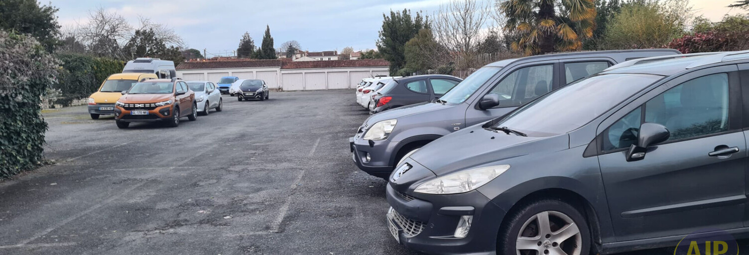 Garage  11 m² à vendre à Saintes (17100)