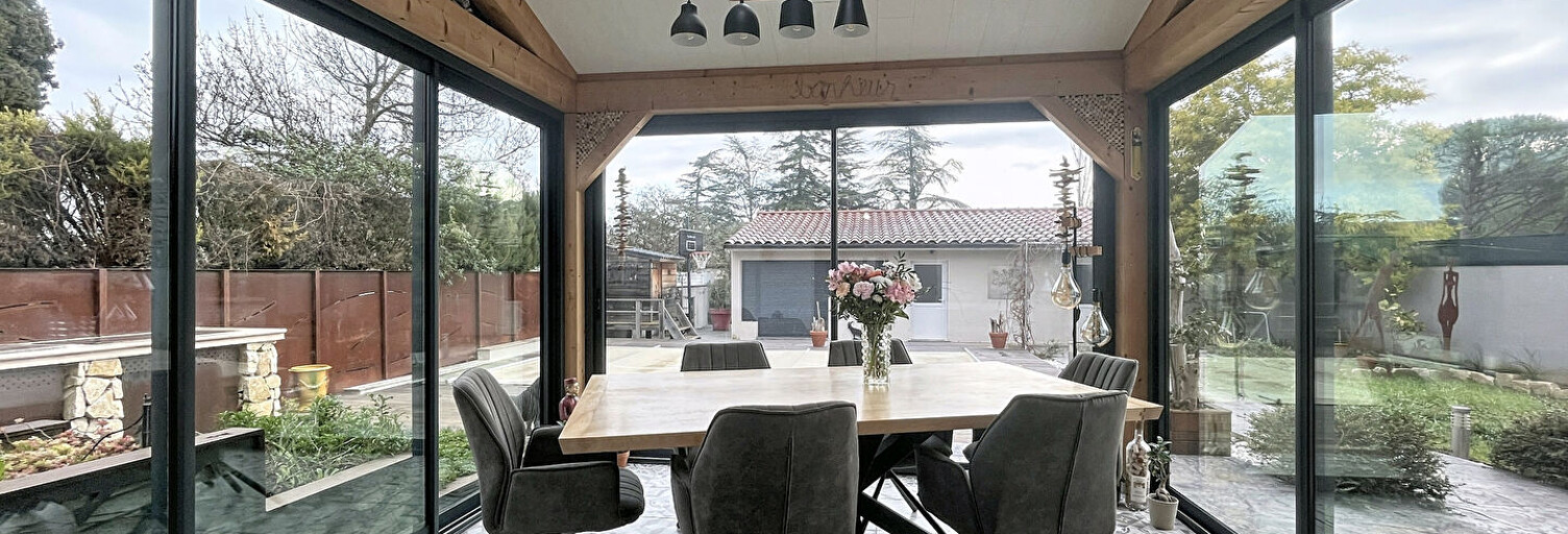 Maison 7 Pièces 138 m² à vendre à Baix (07210)