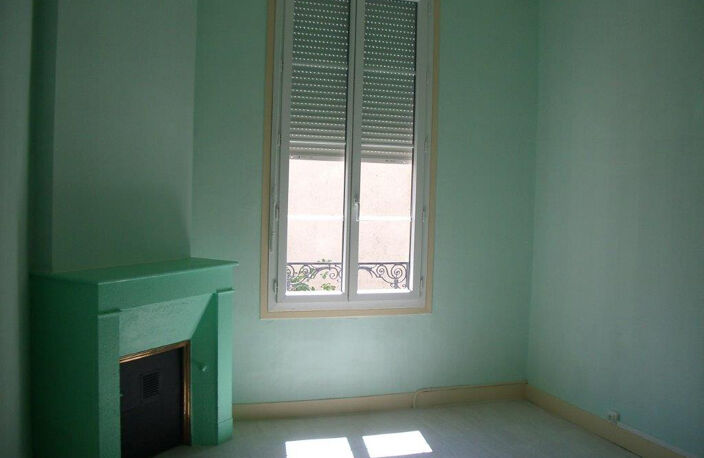 EXCLUSIF - Secteur Barrière Pessac / Barrière St Genès - Imm — photo 4