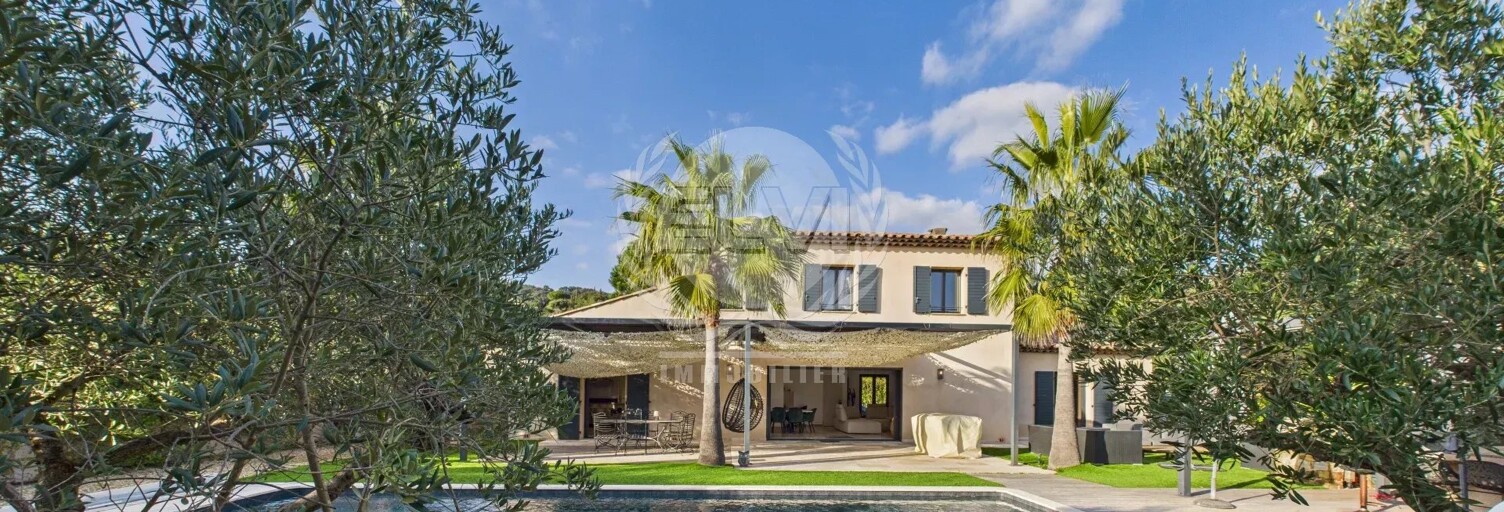 Maison 5 Pièces 177 m² à vendre à Le Plan-de-la-Tour (83120)