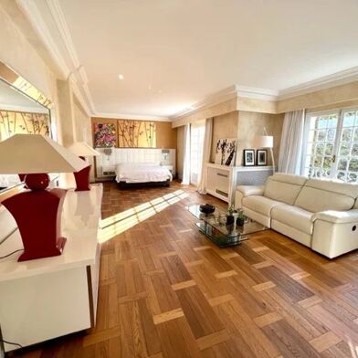 Maison 10 pièces 2350000 €