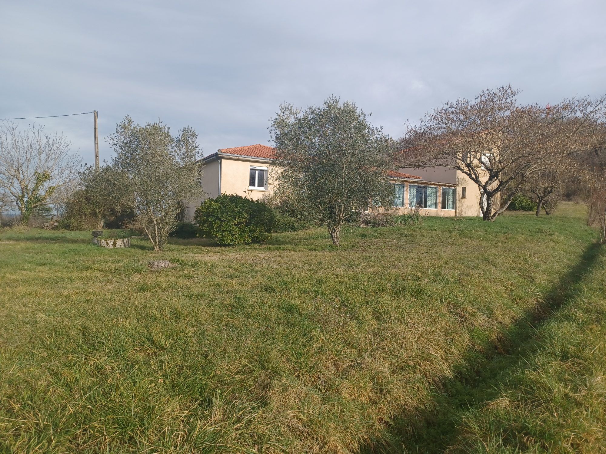 Agence immobilière de BENAC IMMOBILIER RÉALMONT