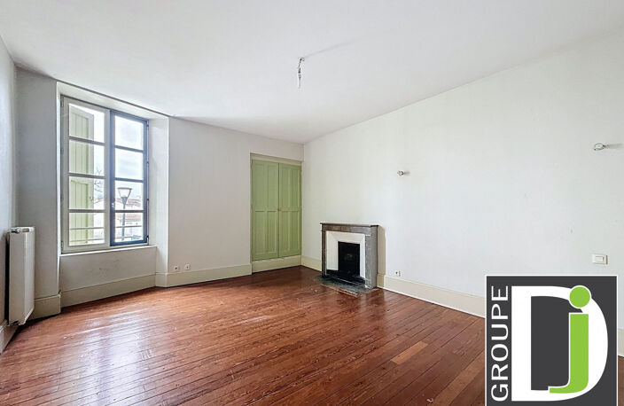 Maison sur 2 niveaux avec grand garage — photo 2