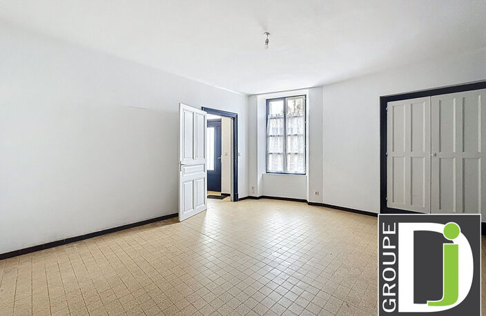Maison sur 2 niveaux avec grand garage — photo 3