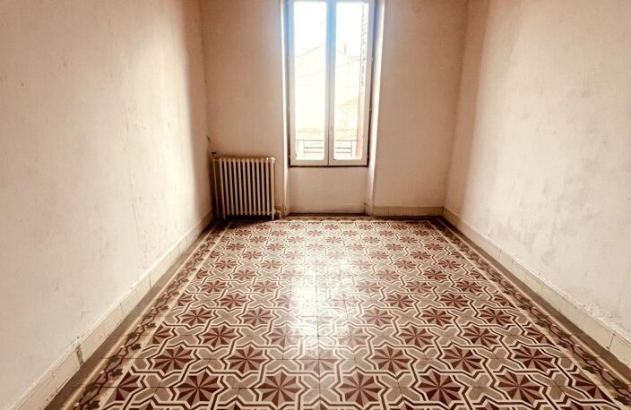 Maison à fort potentiel  Quartier des Amoureux  Nîmes — photo 5