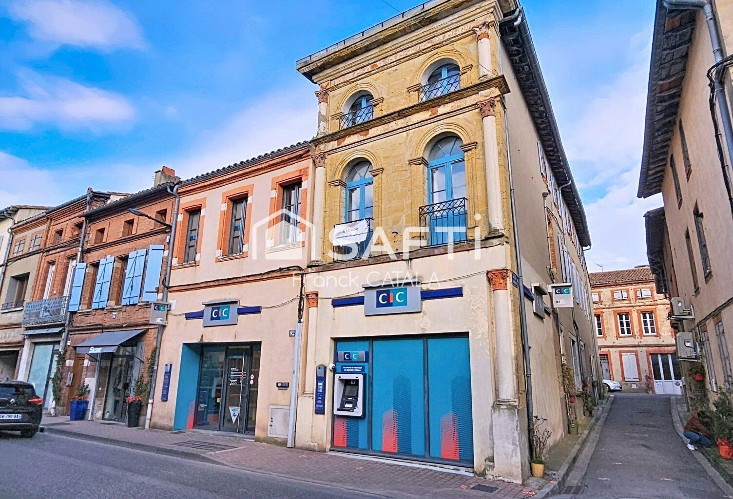 Immeuble bourgeois plein centre — photo 1