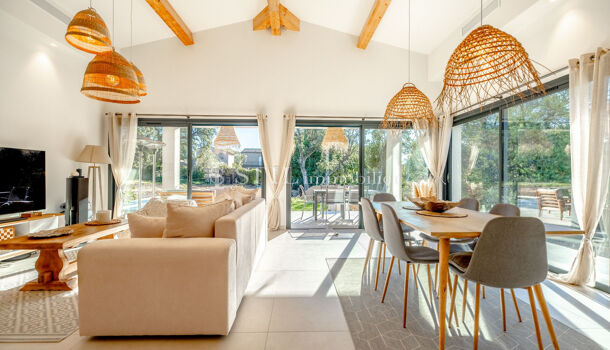 Villa / Maison 6 pièces  à vendre Sainte-Maxime 83120