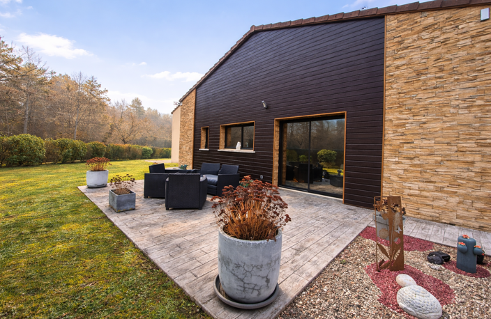 Exclusivité-Propriété de caractère avec piscine intérieure, — photo 4