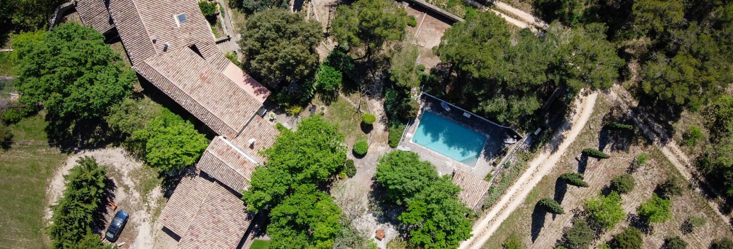 Maison 13 Pièces 365 m² à vendre à Murs (84220)