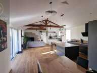 Longère de 157m² rénovée - charme et modernité au cœur d’un écrin de verdure — photo 2