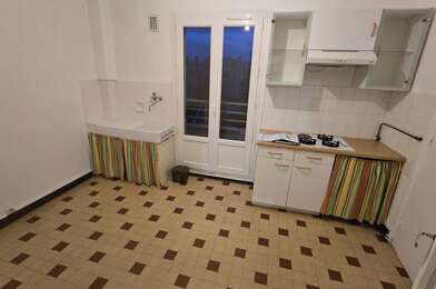 Appartement 3 pièces 737 €